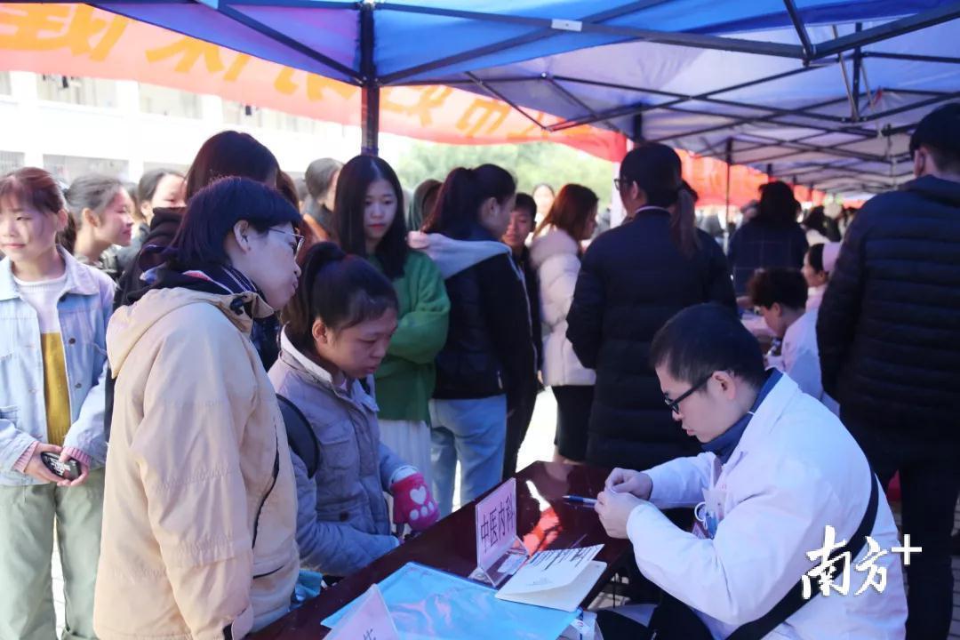 湛江最新北部湾崛起,湛江最新北部湾崛起，一个温馨的日常故事