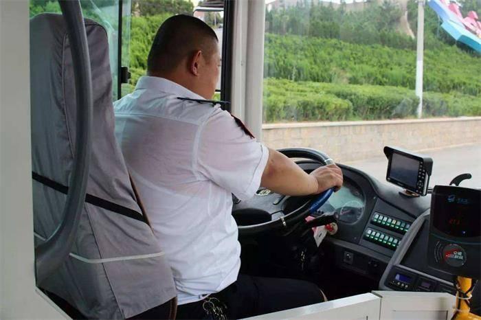 贵州公交坠湖最新调查，日常之旅背后的警示与反思