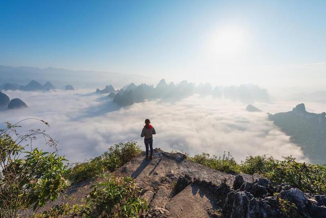 鹏华最新动态，拥抱自然之旅，探寻内心宁静与平和之道