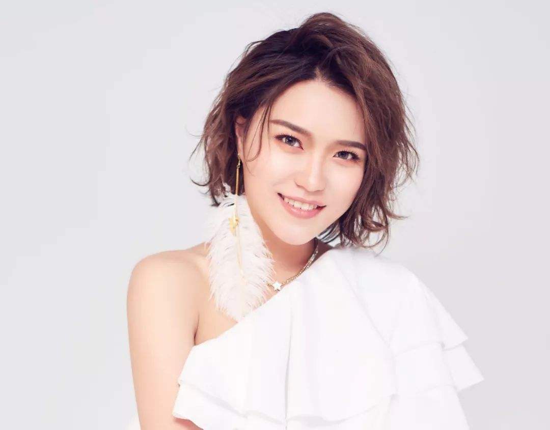 庄心妍最新演唱会,庄心妍最新演唱会，科技盛宴，未来体验