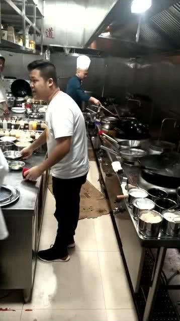 最新招聘厨师赶集网，寻找小巷美食的灵魂厨师