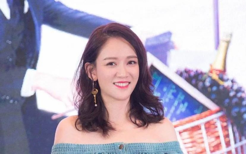 杜淳陈乔恩最新动态揭秘，科技新品亮相，感受未来生活魅力