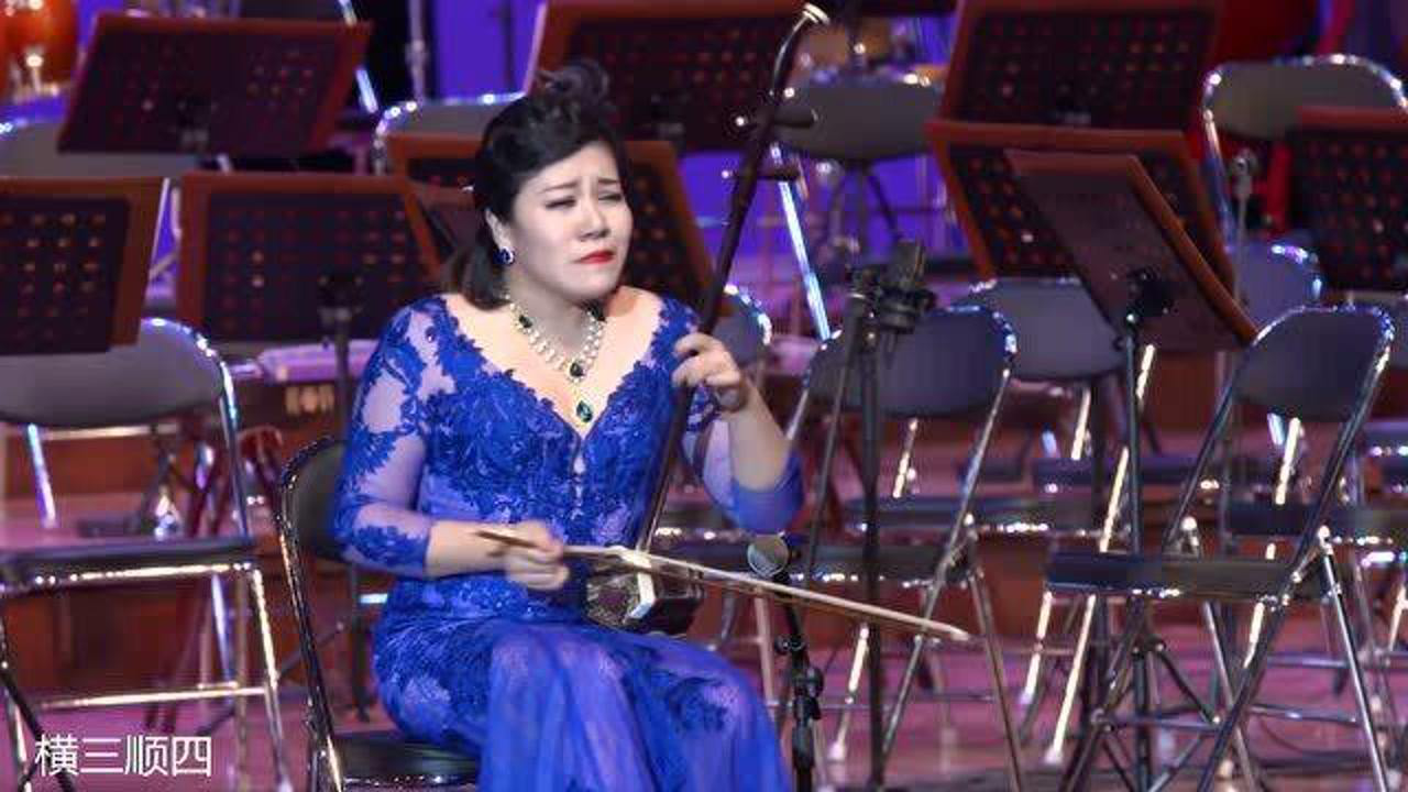 孙凰二胡，小巷深处的音乐盛宴之最新演奏视频欣赏